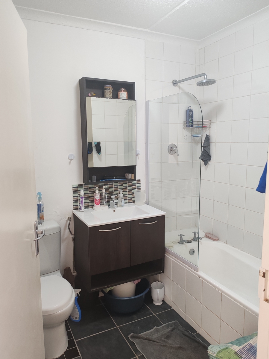 To Let 2 Bedroom Property for Rent in West Beach Western Cape